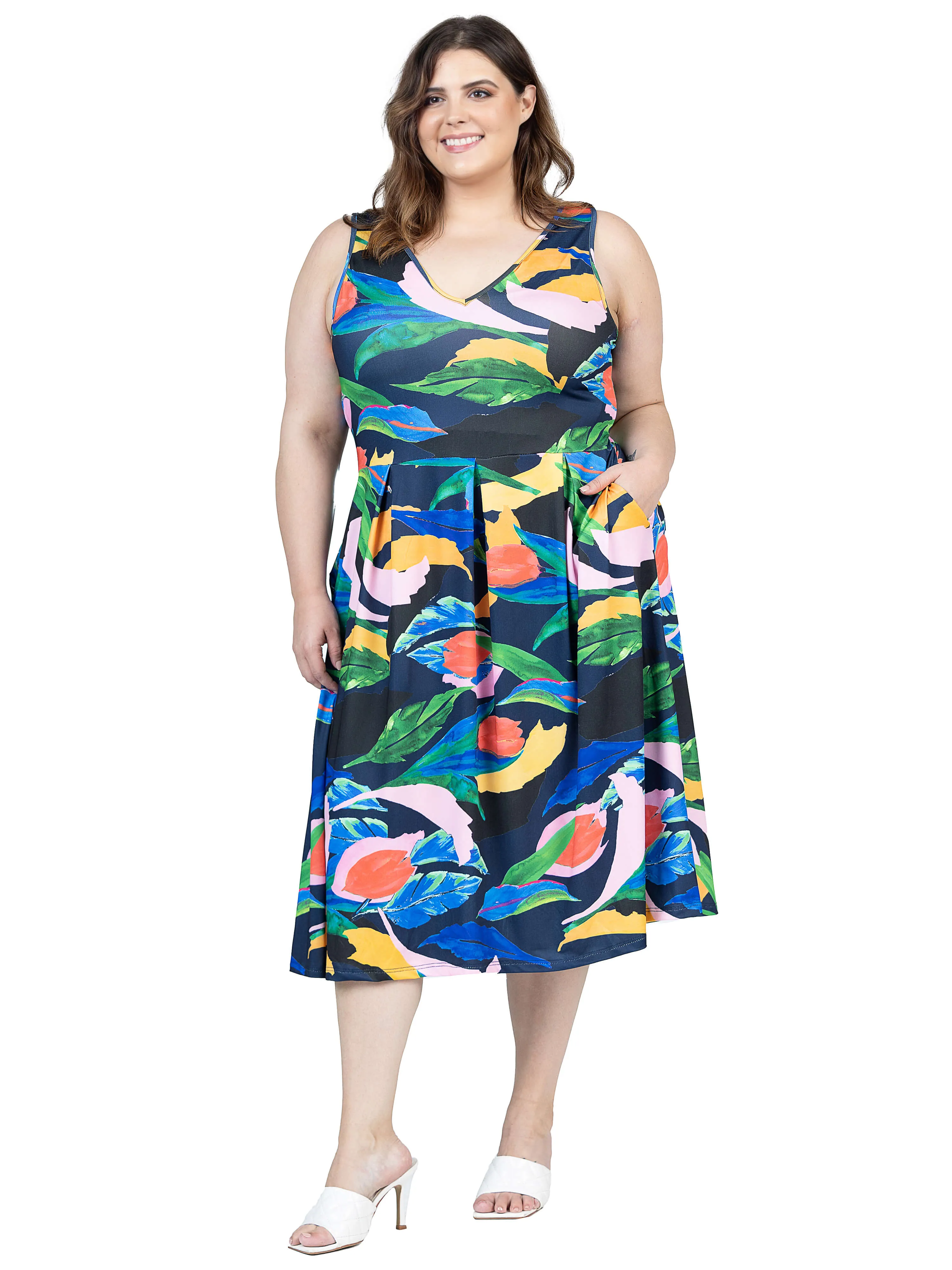 Plus Size Midi Length Multicolor Sleeveless Pleated Pocket Dress